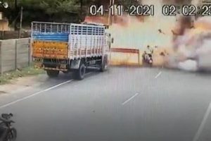 Tamil Nadu: Father-son duo dead after cracker-laden scooter explodes
