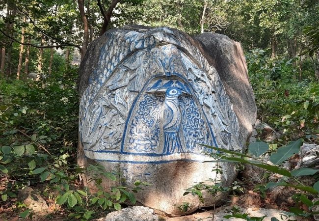 In situ rock carving