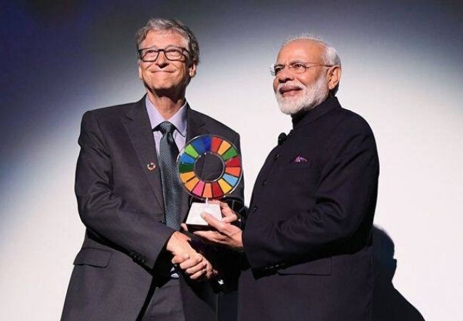 Narendra Modi and Bill Gates