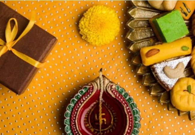 Here are 6 gifting ideas to express love for your sibling, this Bhai Dooj