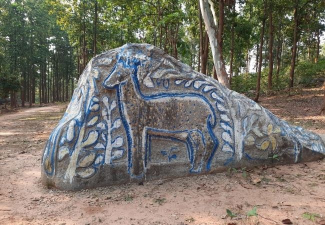 In situ rock carving