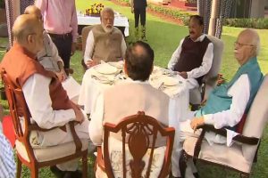 PM Modi, VP Naidu, Rajnath Singh, Amit Shah, JP Nadda meet LK Advani on his 94th birthday