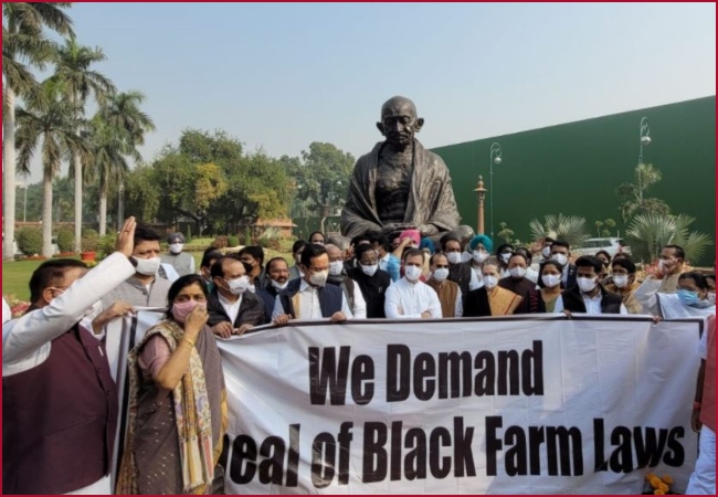 Sonia Gandhi leads party’s protest demanding repeal of Centre’s three farm laws