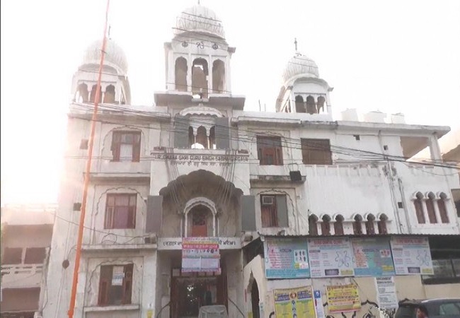 Gurugram Gurudwara association opens its doors for offering namaz