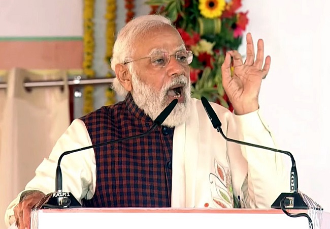 ''UP+Yogi= bahut hain Upyogi'': PM Modi praises Adityanath in poll-bound state