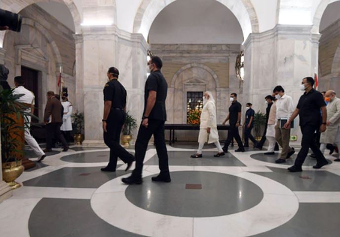 PM Modi at Rashtrapati Bhawan to attend a programme