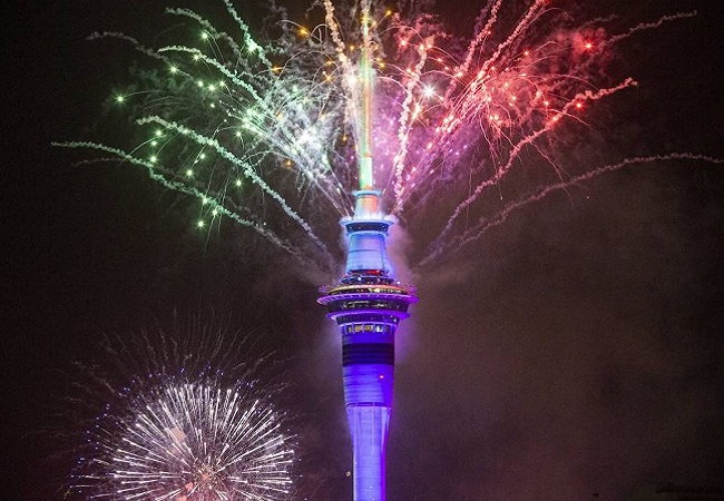 WATCH: New Zealand’s Auckland rings in #NewYear2022 with fireworks display