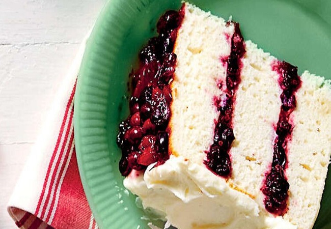 Candy-cranberry cake
