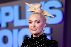 IN PICS: Erika Girardi’s bizarre hairdo at the People’s Choice Awards is going viral!