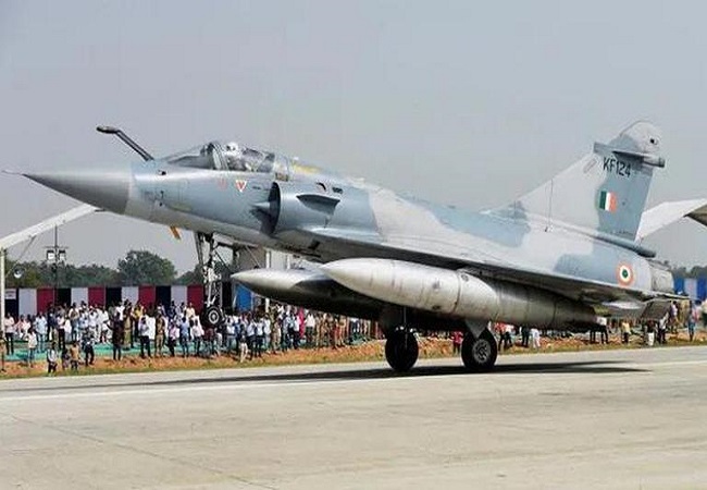 Lucknow: Tyre of Mirage fighter jet stolen from truck carrying military equipment