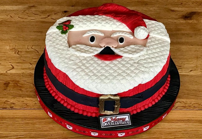 Santa Claus face cake