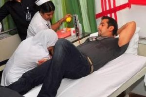 Salman Khan vs Snake: Fans wish speedy recovery for Bhaijaan with mixed reaction