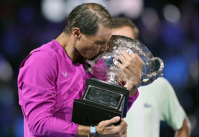Rafael Nadal becomes first man to win 21 Grand Slams, defeats Medvedev in thrilling Australian Open final
