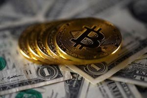 Bitcoin price prediction 2022 in Hindi: क्रिप्टोकरेंसी मार्केट का हाल बेहाल, जानिए बिटकॉइन का लेटेस्ट प्राइस