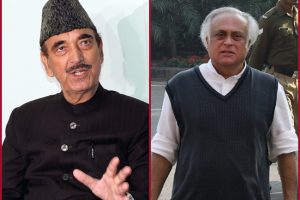 Jairam’s tweet divides Cong, G-23 group charges in favour of Padma Bhushan for Azad