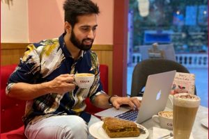 Food Blogger Amar Sirohi creates history with one Million followers on Instagram
