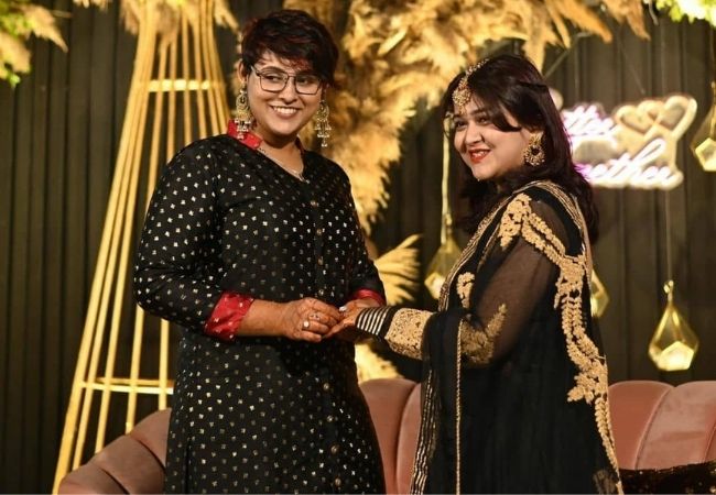 ‘Love has no barriers’: Lesbian couple gets engaged in nagpur; have marriage plans in Goa