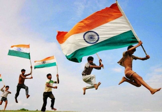 Happy Republic Day 2022: Best Wishes, Quotes, and Messages to share on Republic Day