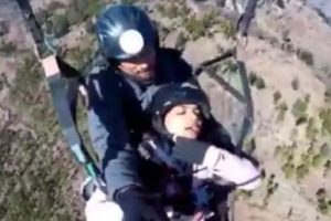 ‘Bhaiya, mujhe bohot darr lag raha hai’: VIDEO of woman pleading during paragliding goes viral