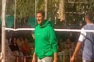 Akshay takes a break from film shoot, plays volleyball with ITBP jawans (VIDEO)