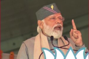 Congress policy is divide and loot country: PM Modi