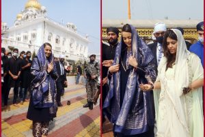 Kangana Ranaut, Ekta Kapoor offer prayer at Gurudwara Bangla Sahib; See Pics