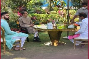 Telangana CM KCR meets Maharashtra CM Uddhav Thackeray (VIDEO)