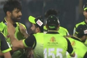 Pakistan Super League 2022: Lahore Qalandars pacer Haris Rauf slaps teammate Kamran Ghulam for dropping vital catch (VIDEO)