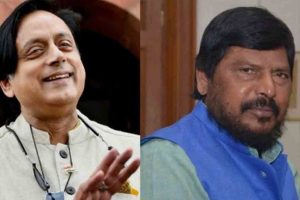 Shashi Tharoor and Ramdas Athawale engage in Twitter face-off; brings forth oblique JNU twist