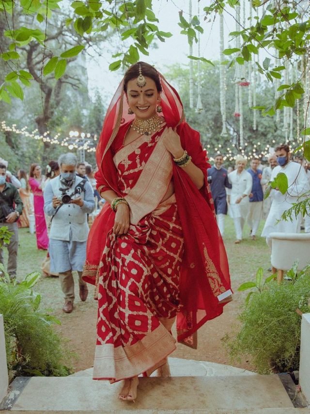 Celebs who opted saree for their wedding