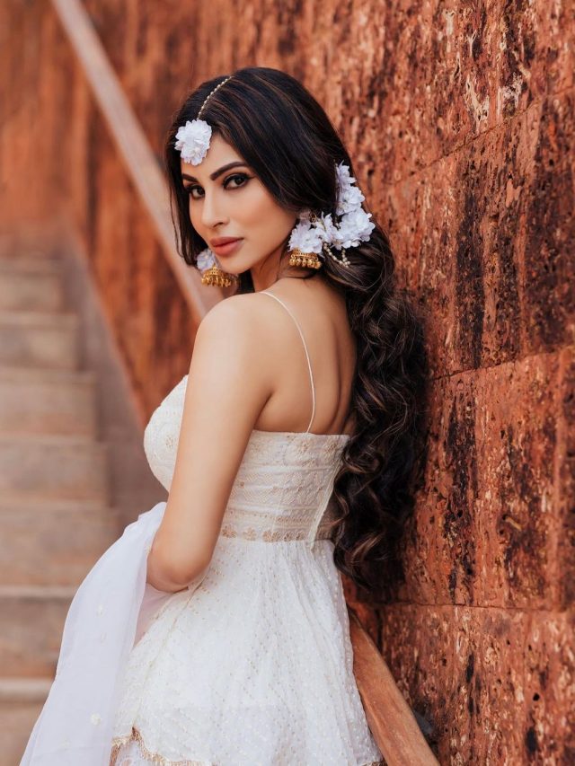 Mouni Roy’s Haldi Look