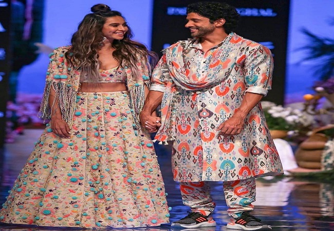 Farhan Akhtar, Shibani Dandekar to tie knot in February, Javed Akhtar confirms