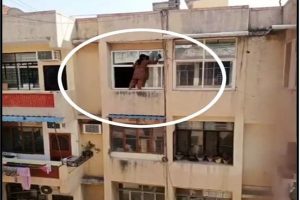 “Woh Stree Hai…”: Netizens reacts as video of woman cleaning window from fourth floor railing goes viral [WATCH]