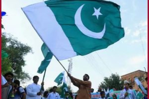Protest over issuing national identity cards to Bihari community in Pakistan