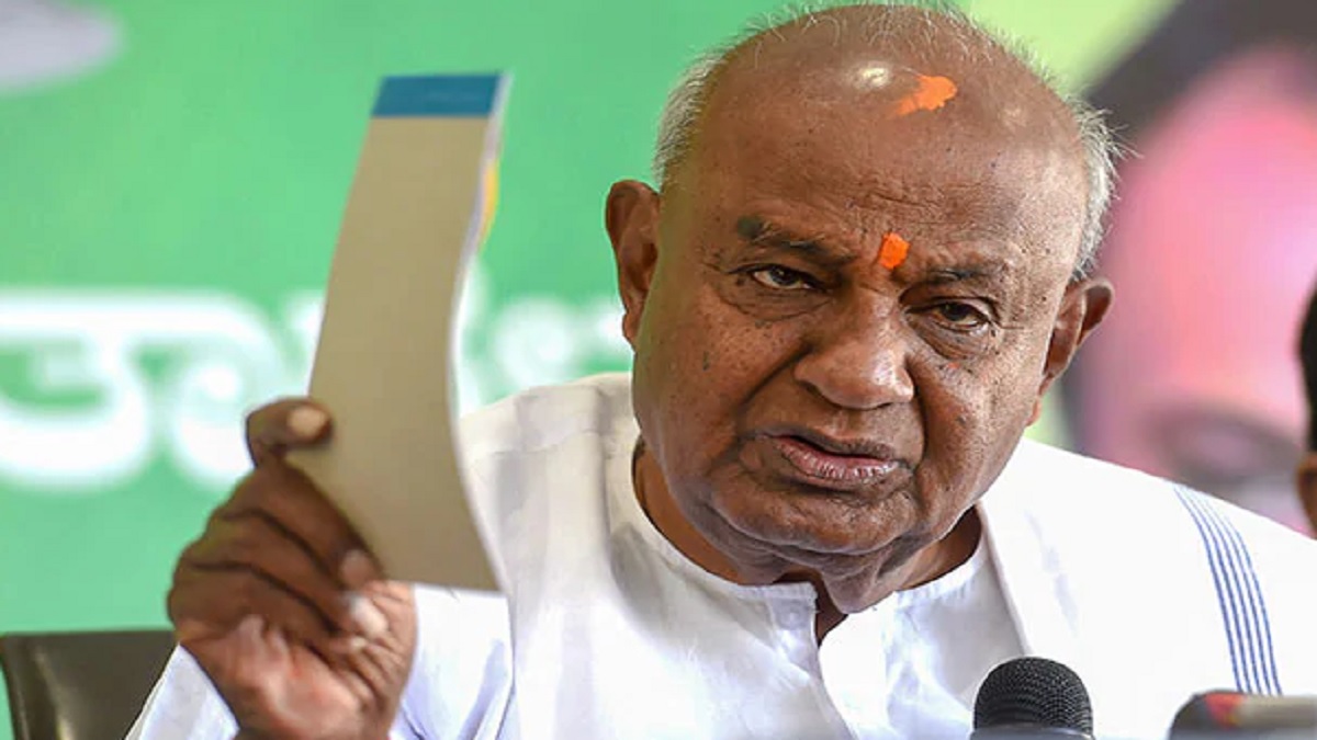 Income tax notice to ex-PM Deve Gowda’s wife, fuming son slams Centre