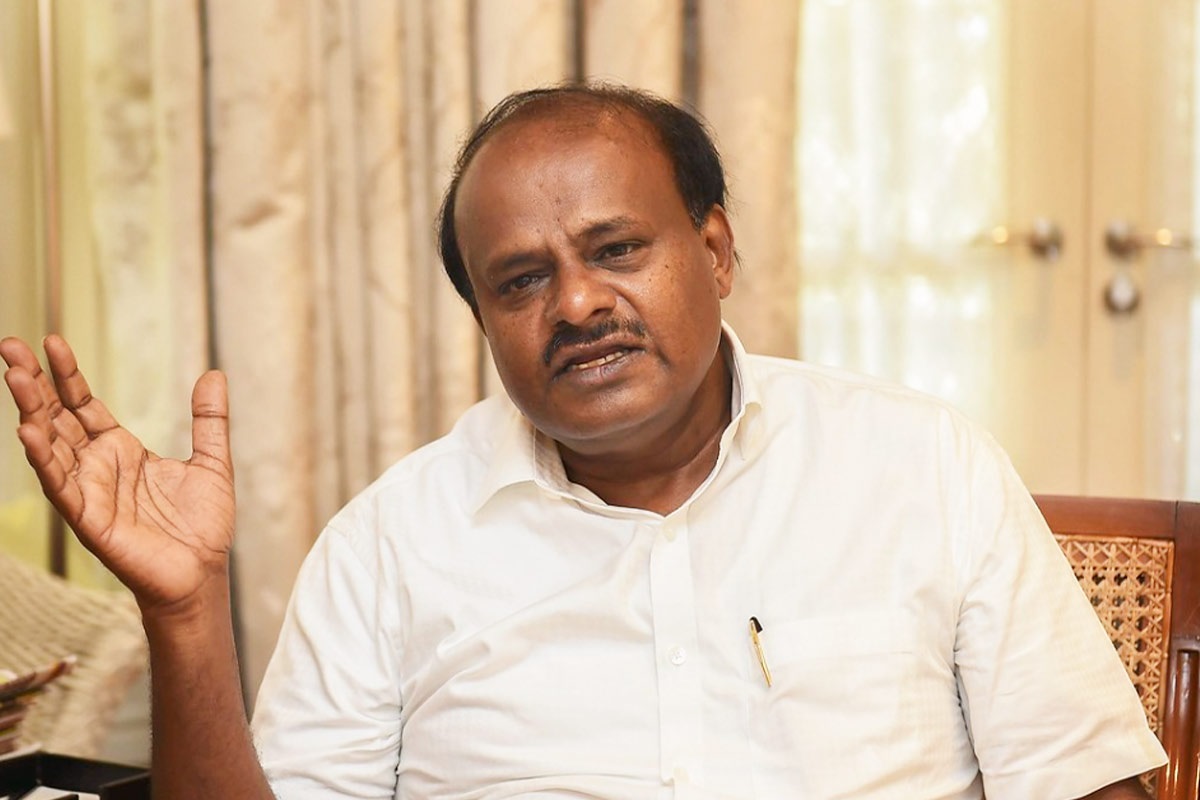 Kumaraswamy’s weird poll promise, says “will give Rs 2 lakh to women marrying farmers’ sons”