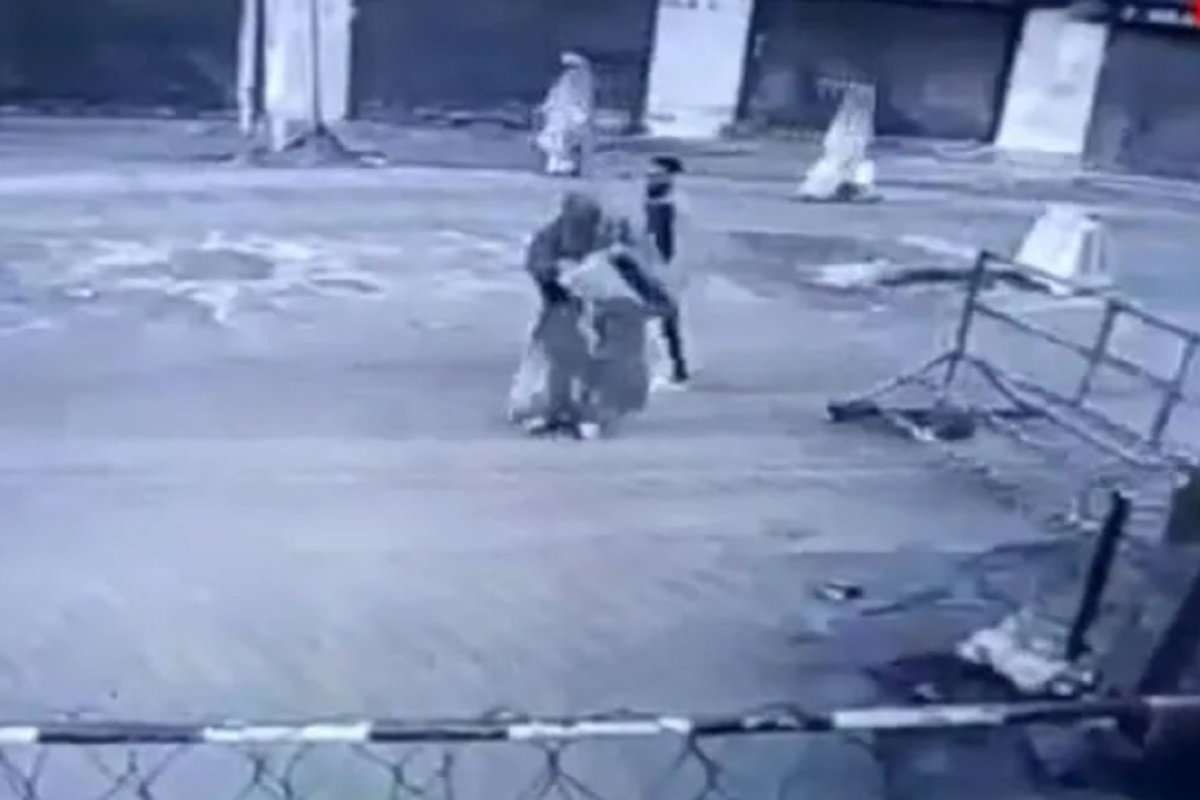 J&K: Burqa clad woman hurls grenade at CRPF camp in Sopore, VIDEO surfaces