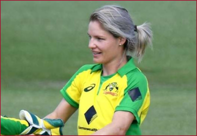 Australia woman cricketer mistakenly locks herself in toilet; teammates pull leg after she got out (video)