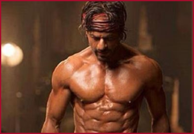 Shah Rukh Khan flaunts his ripped abs in leaked shirtless picture from ‘Pathaan’ sets