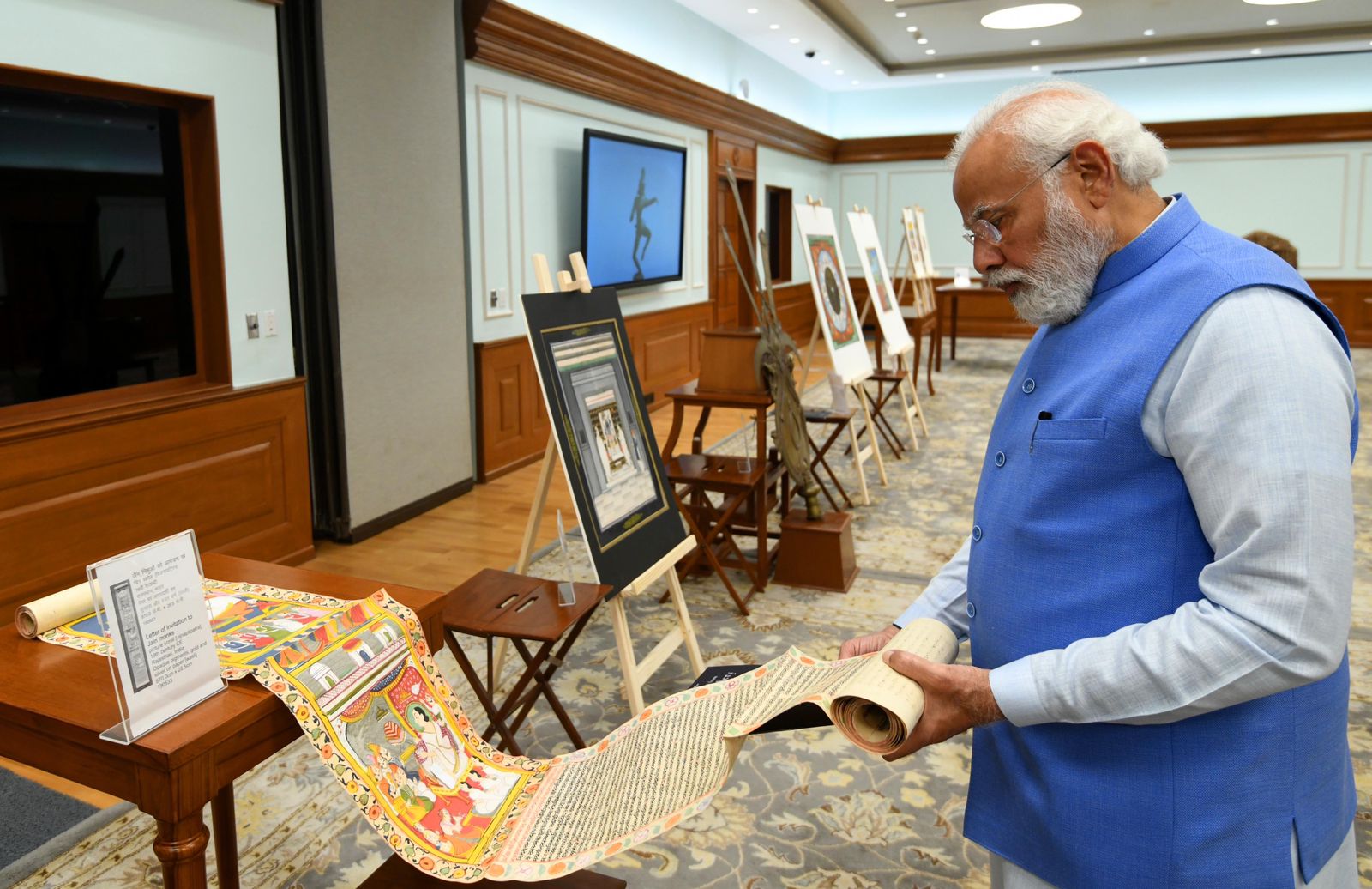 PM Modi inspects 29 antiquities repatriated to India by Australia (Pics/Videos)