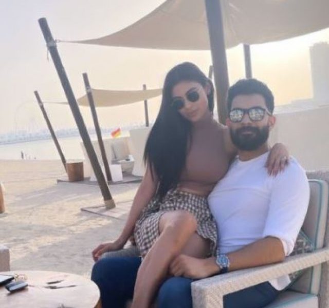 Mouni Roy is ‘Sexy’ as she poses with husband; see here