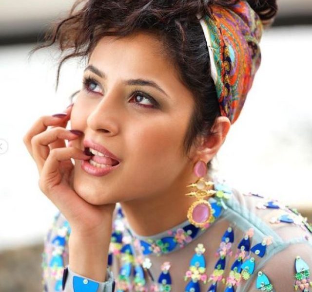 Scintillating Shehnaaz, courtesy Daboo’s lens