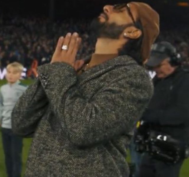 Ranveer Singh completes the Selhurst Park half-time penalty challenge