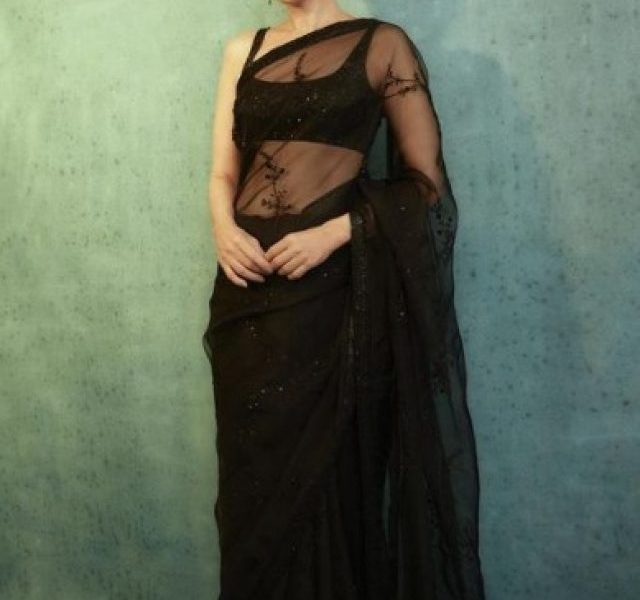 Evergreen Beauty, Karishma Kapoor