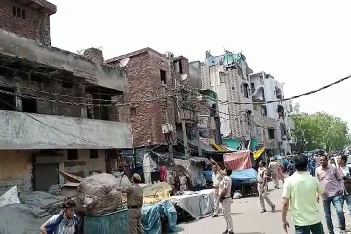 In Delhi’s Jahangirpuri, fresh stone pelting from rooftops; cops targeted