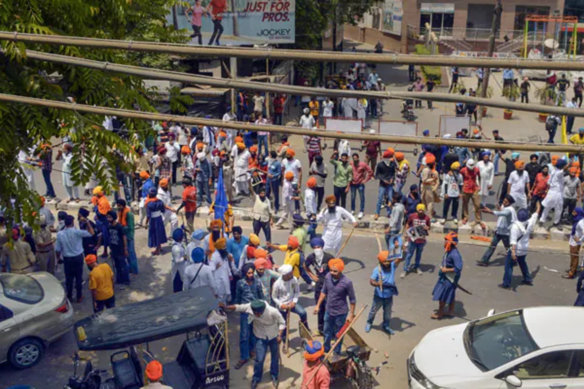 Patiala clashes: Mobile internet services temporarily suspended, Hindu organizations call bandh