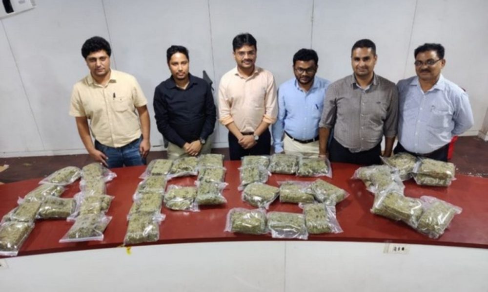 Drugs smuggled from US held at Mumbai airport, three arrested
