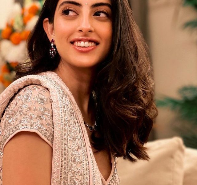 Navya Naveli Nanda giving us Diva-like goals