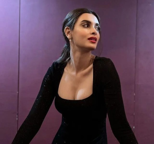 Diana Penty won’t share her food!