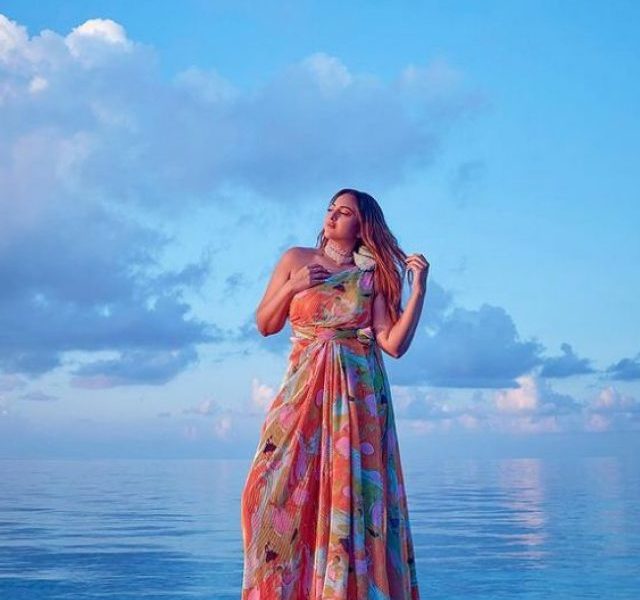 Sonakshi Sinha burns the internet with her HOT avatar